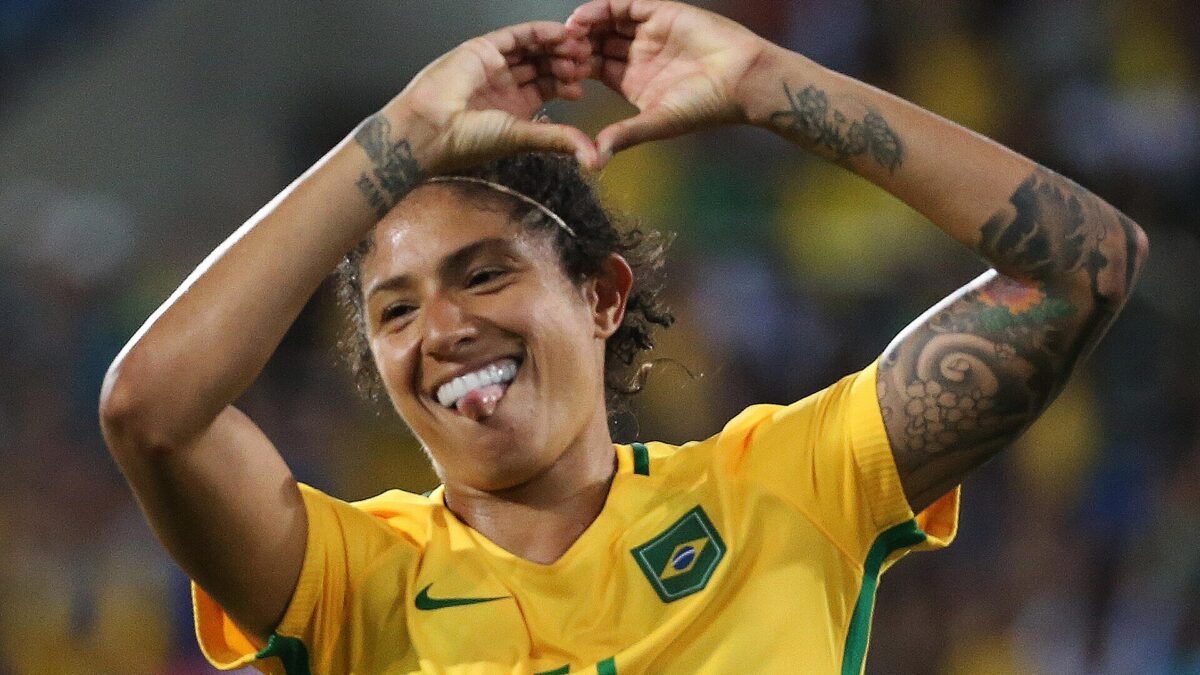 Fluminense vence Flamengo por 2 a 1 e fica perto da semifinal da Copa do Brasil Feminina