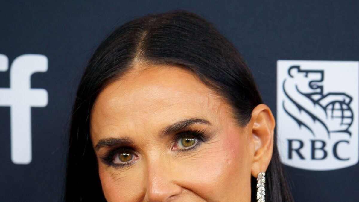 A Substância, com Demi Moore, é o filme da Tela Quente desta segunda (26/10)