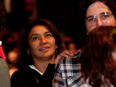 Dira Paes vive mãe solo de cinco filhos em Lá na Minha Terra, nova novela das seis