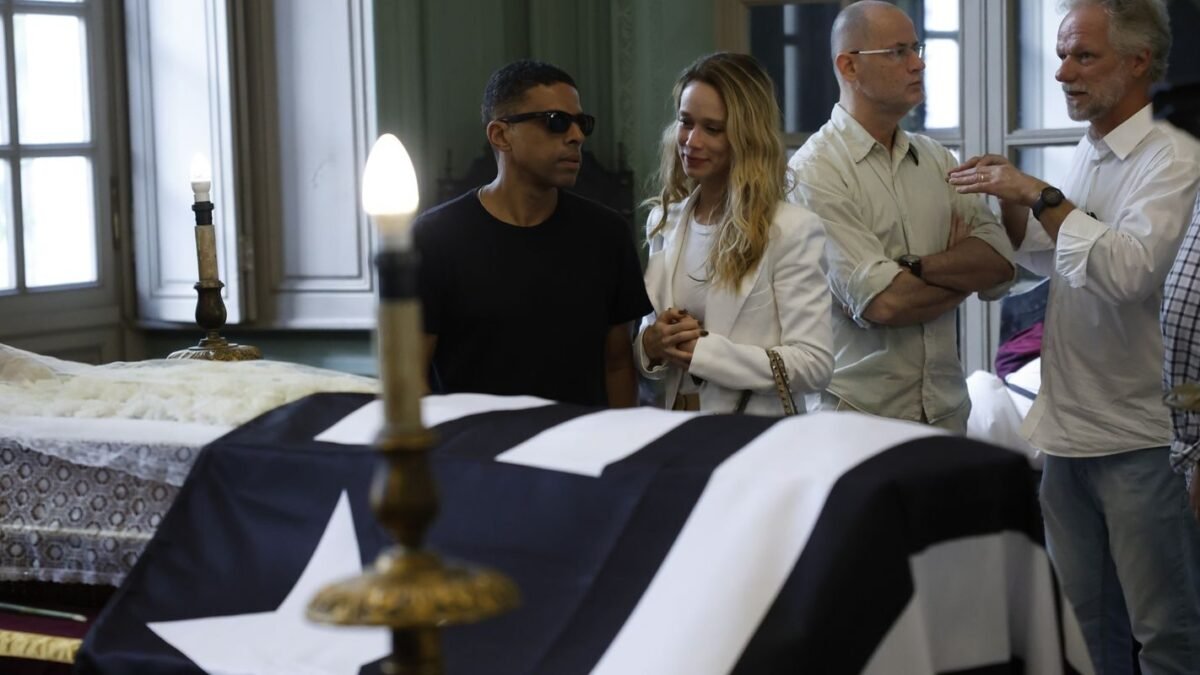 Mariana Ximenes diz que Dora inspira mulheres e comenta caso de Fábia com Ademir