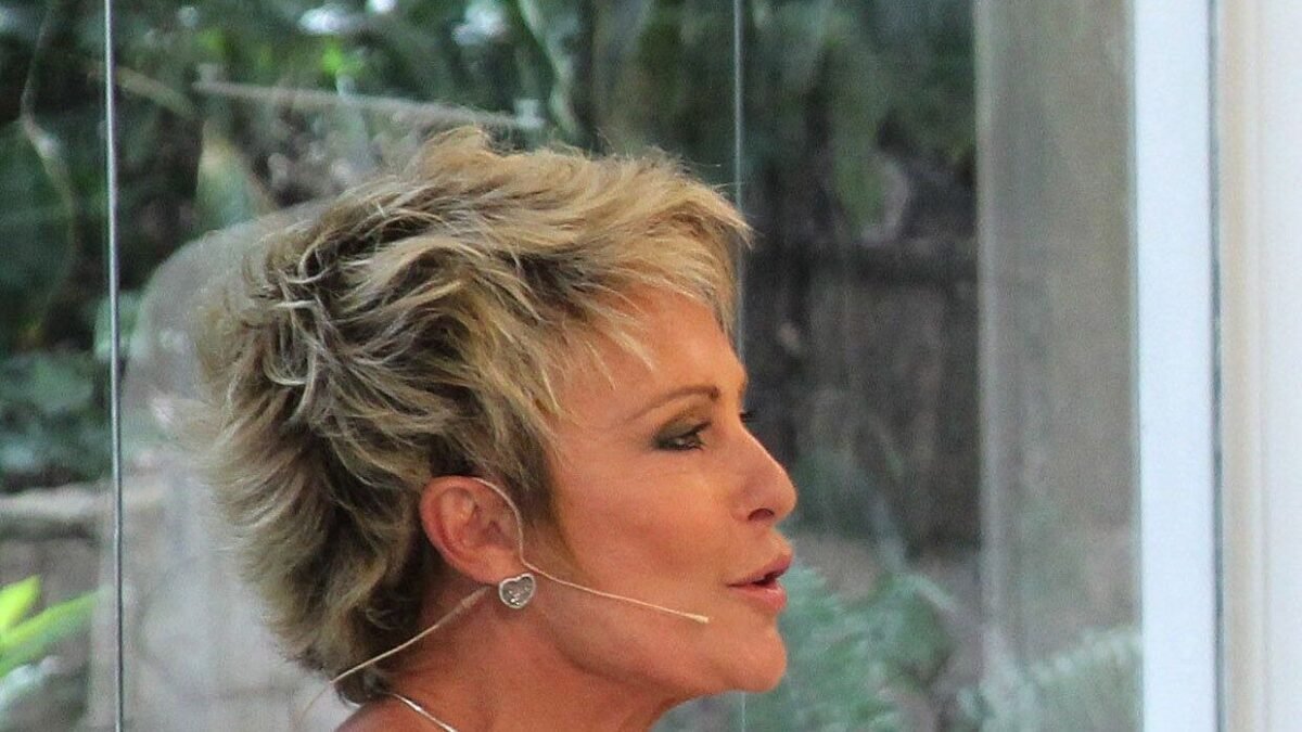 Ana Maria Braga diz à Veja que fez um aborto: “achava que não tinha outro caminho”