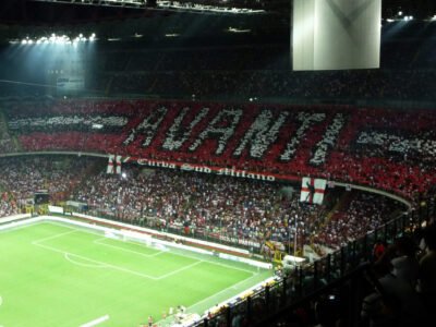 Milan x Inter hoje às 16h45: onde assistir na ESPN e no Disney+