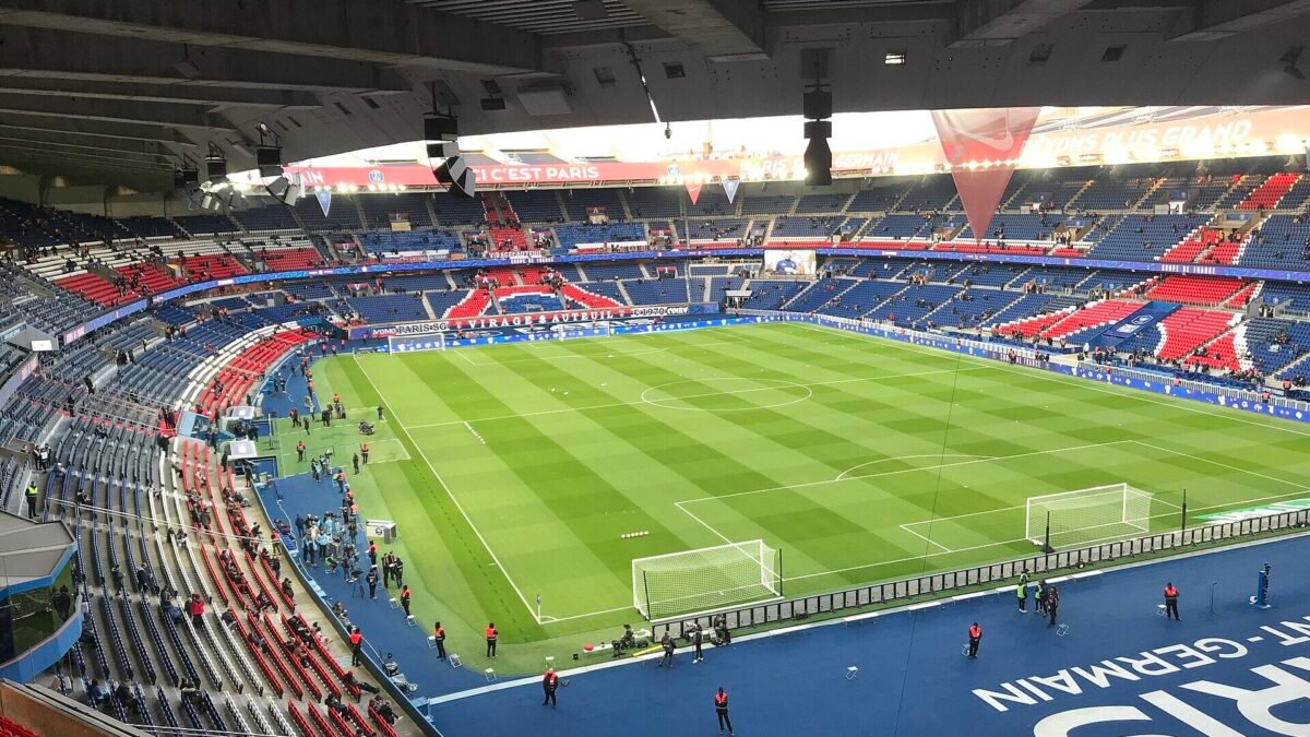 CNN Brasil fecha com CazéTV e vai exibir Ligue 1 e Europa League de graça no YouTube