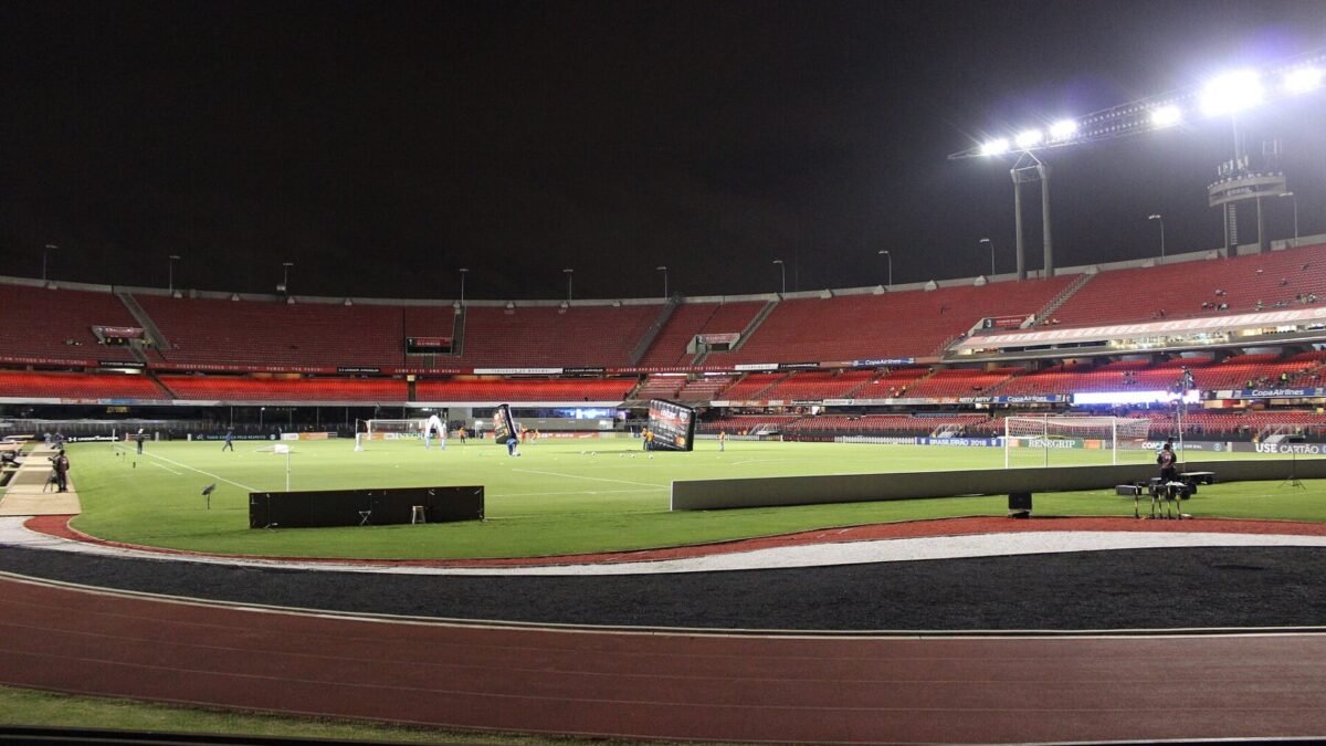 São Paulo corre risco de perder até 6 pontos no Brasileirão por dívida com agentes