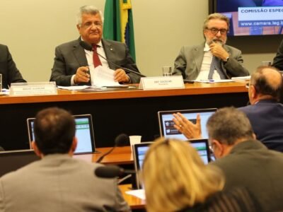 Guaraqueçaba (PR) usou cerca de R$ 7 mil do Fundeb em viagens de servidores, aponta TCE-PR