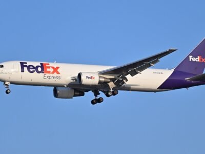AerCap vende nove Boeing 767 cargueiros em um trimestre; Boeing encerra a linha no ano que vem