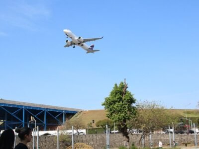 LATAM muda upgrade de cabine em abril de 2027; pedido fica automático