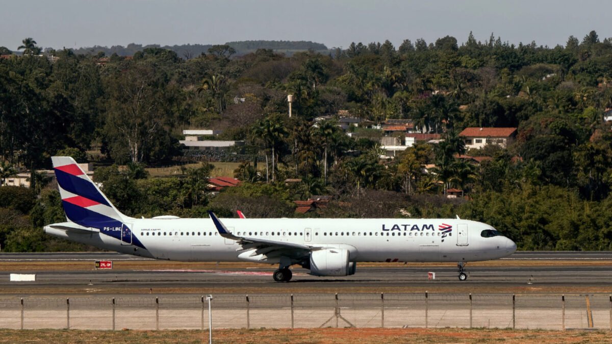 LATAM Pass Itaú prorroga até 31 de outubro bônus de até 5,25 pontos por dólar