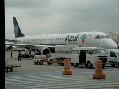 Cade aprova compra de 8% da Azul pela American Airlines por US$ 100 milhões
