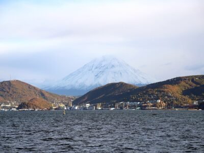 Terremoto de magnitude entre 6,9 e 7 atinge Kamchatka, na Rússia; EUA descartam tsunami