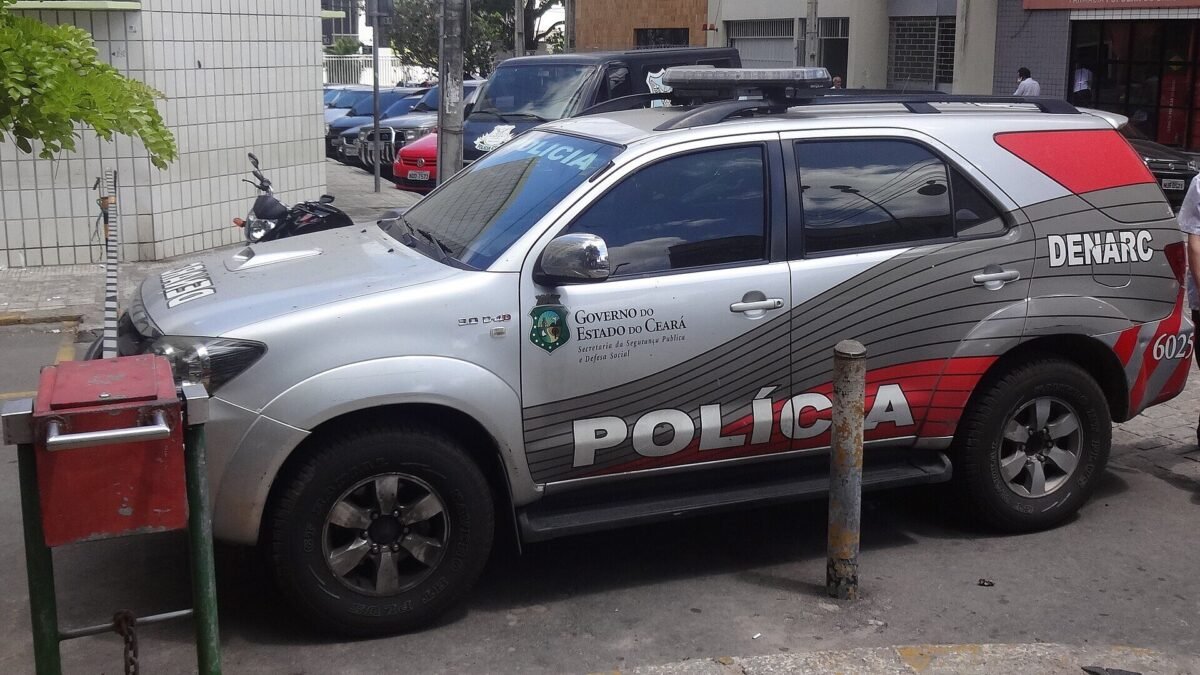 Três suspeitos são presos em Banabuiú (CE) por exigir R$ 200 de comerciantes