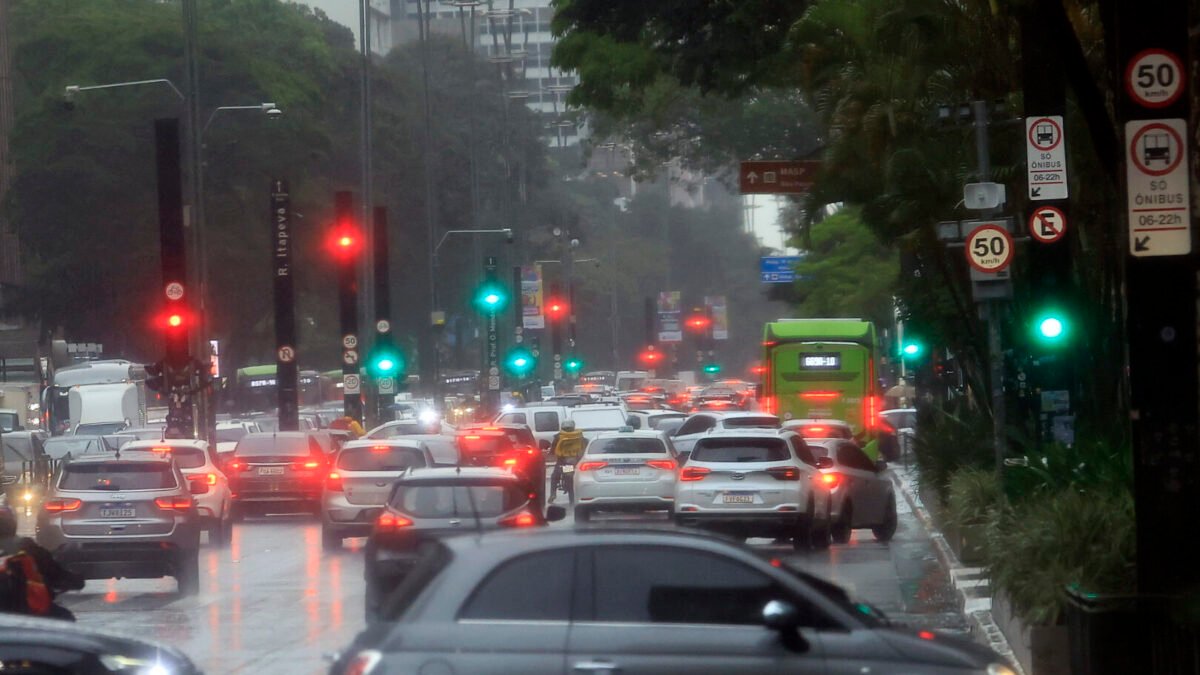 Defesa Civil de SP alerta para temporais nesta quarta (28) e quinta (29)
