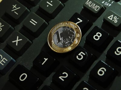 Contas públicas fecham agosto com déficit de R$ 10 bi; dívida bruta sobe para 82,9% do PIB