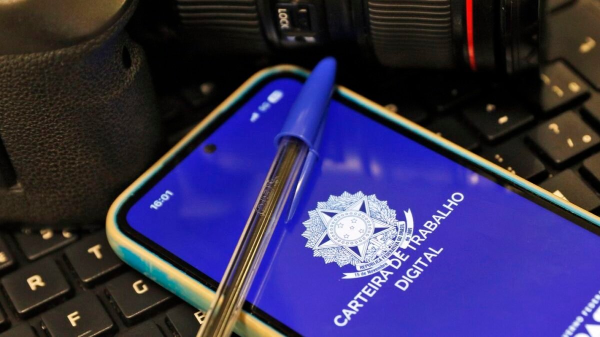 Décimo terceiro salário 2026: 1ª parcela até 30 de novembro e 2ª até 18 de dezembro