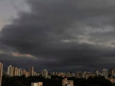 Inmet emite aviso de tempestade para quarta (14) com grau Perigo em 40 áreas