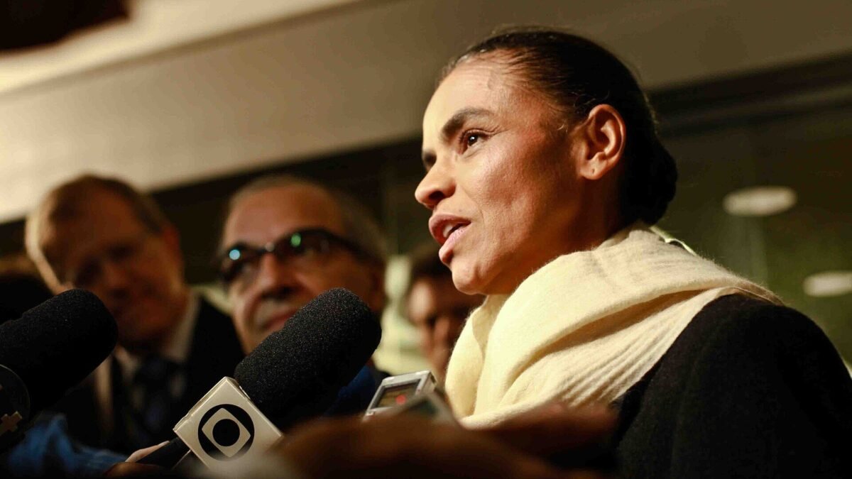 Lula e Flávio Bolsonaro fazem primeiro debate direto na Band neste domingo, às 20h