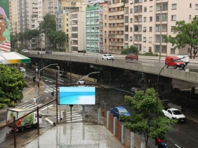 Chuva forte atinge Rio, Minas e ES nesta sexta com frente fria