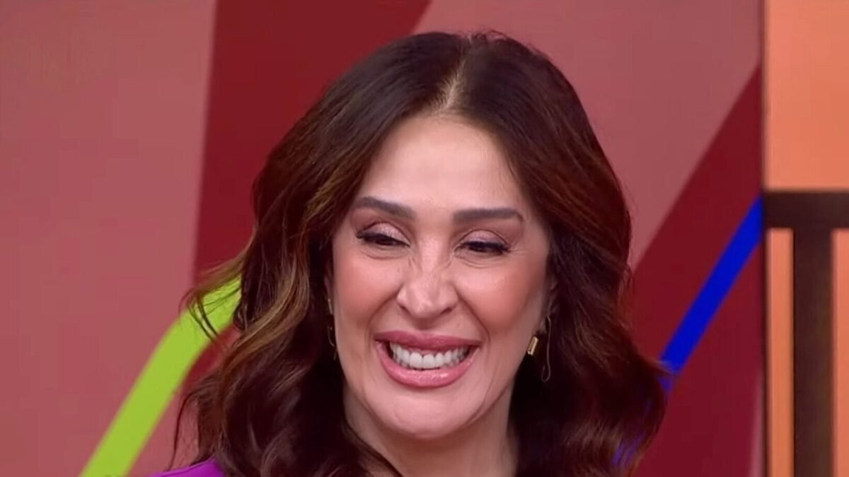 Claudia Raia diz ter sido presa na Argentina aos 15 anos e continuar fichada