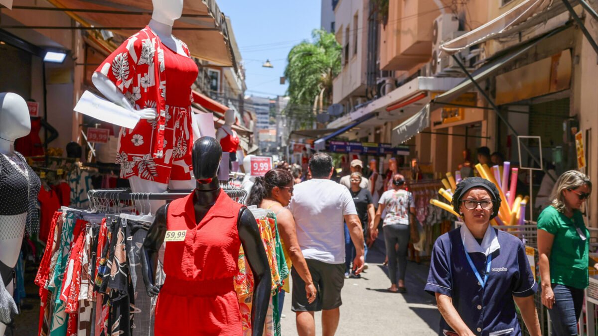 Lojas do Rio podem abrir em Finados (2/11), com jornada limitada a 6 horas