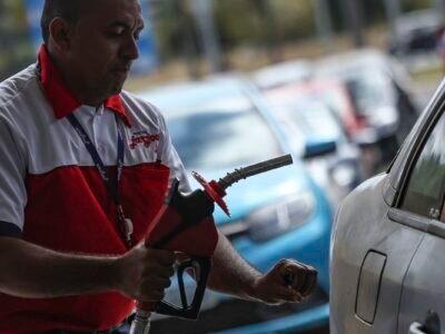 Governo zera PIS/Cofins da gasolina por um mês e mantém subsídio ao etanol