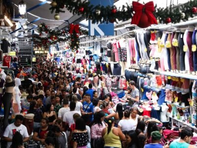 Inauguração de loja a R$ 1 causa tumulto no Brás e fecha vias em São Paulo