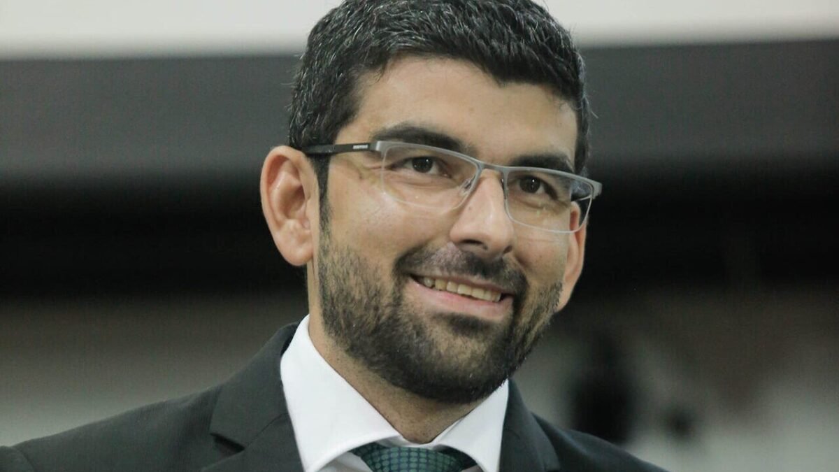 Dr. Daniel tem 52,3% e lidera para governador do Pará; Hana Ghassan tem 45,4%, com 89% apurado
