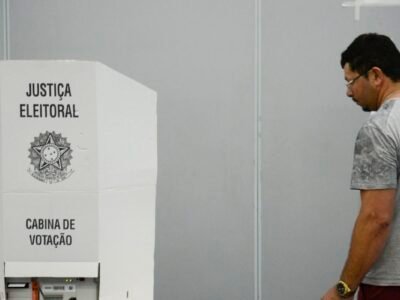 Vox Brasil: Flávio tem 41,2% e Lula, 40,4% no 1º turno; no 2º turno, 48,2% a 45,2%