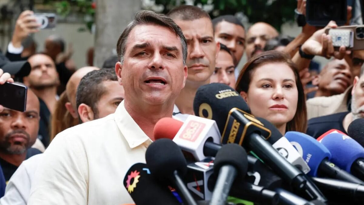 Flávio Bolsonaro vence em 85% das cidades do Vale do Ribeira