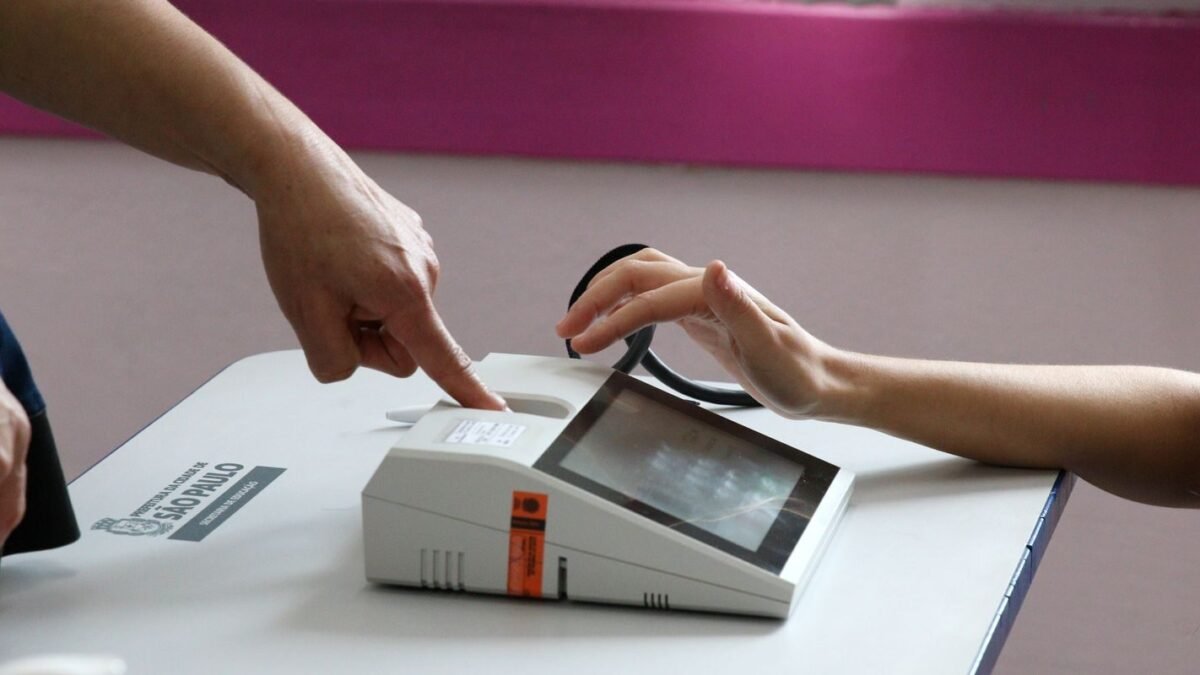 Eleitor sem biometria pode votar no 2º turno; 10,99% não têm o cadastro