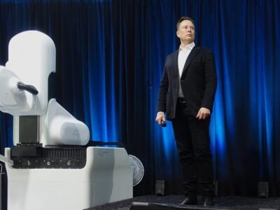 Musk anuncia que dará uma ação da SpaceX a cada criança dos EUA em 2027