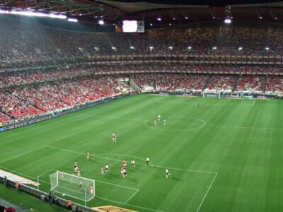 Benfica x Vitória de Guimarães: jogo é neste domingo, às 18h, na Luz; veja desfalques