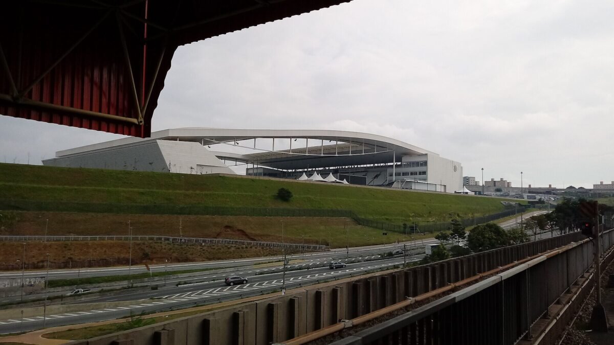 Corinthians recebe o Mirassol hoje, às 20h, na 33ª rodada do Brasileirão