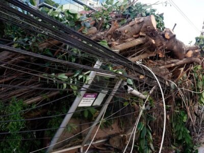 Temporal derruba capela centenária em Rebouças e destelha barracão em Goioerê (PR)