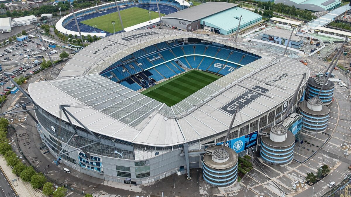Manchester City x Ipswich começa às 11h deste sábado, com transmissão do Disney+