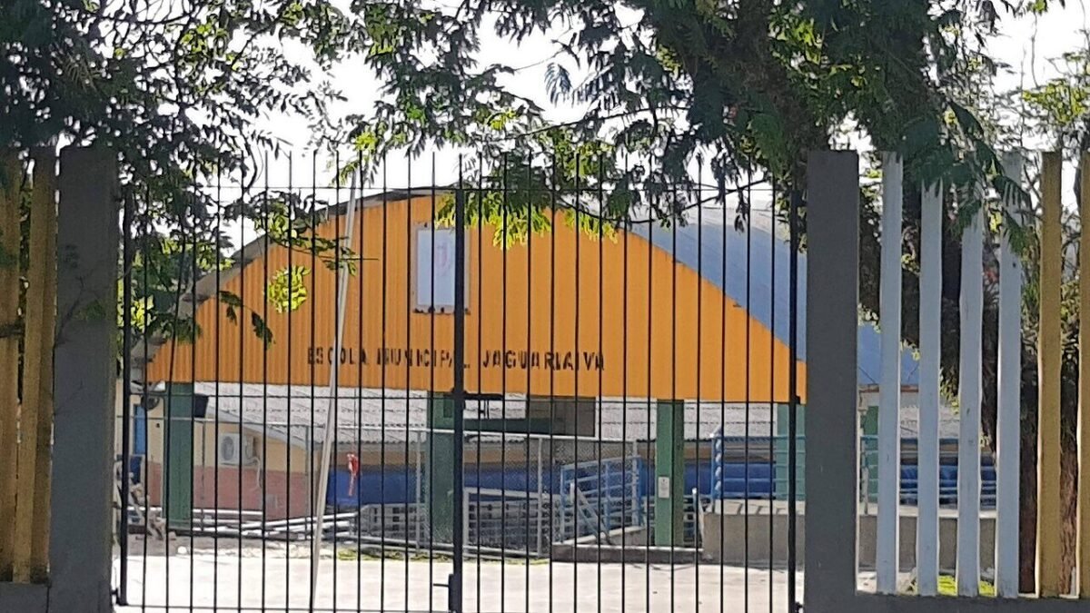 Curitiba abre PSS com 1.443 vagas de professor; salário chega a R$ 4.760