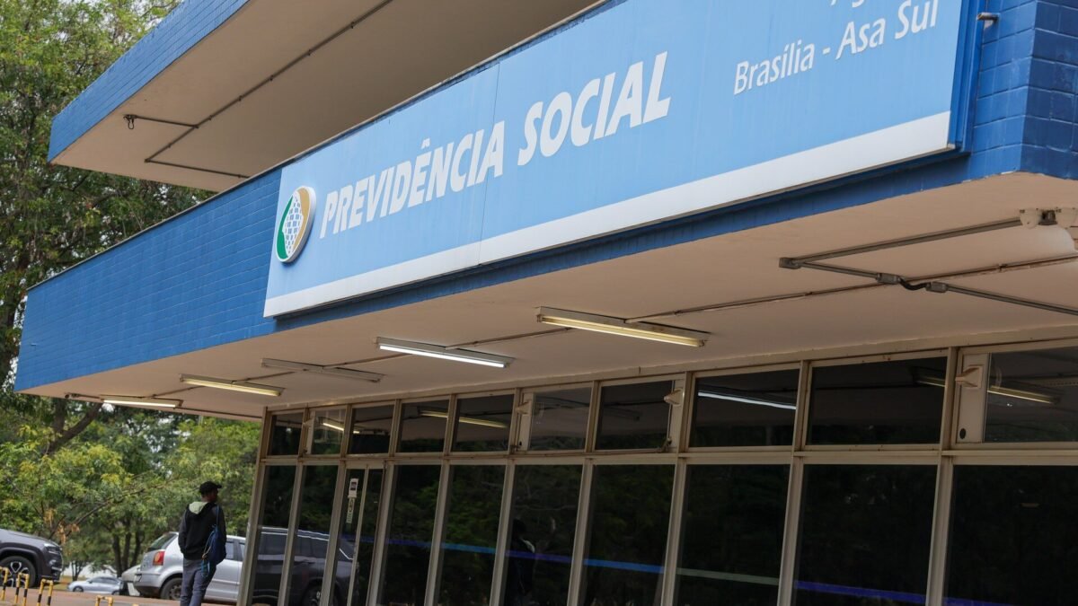Governo abre crédito de R$ 5,2 bilhões, e 90% vão para o BPC e a RMV