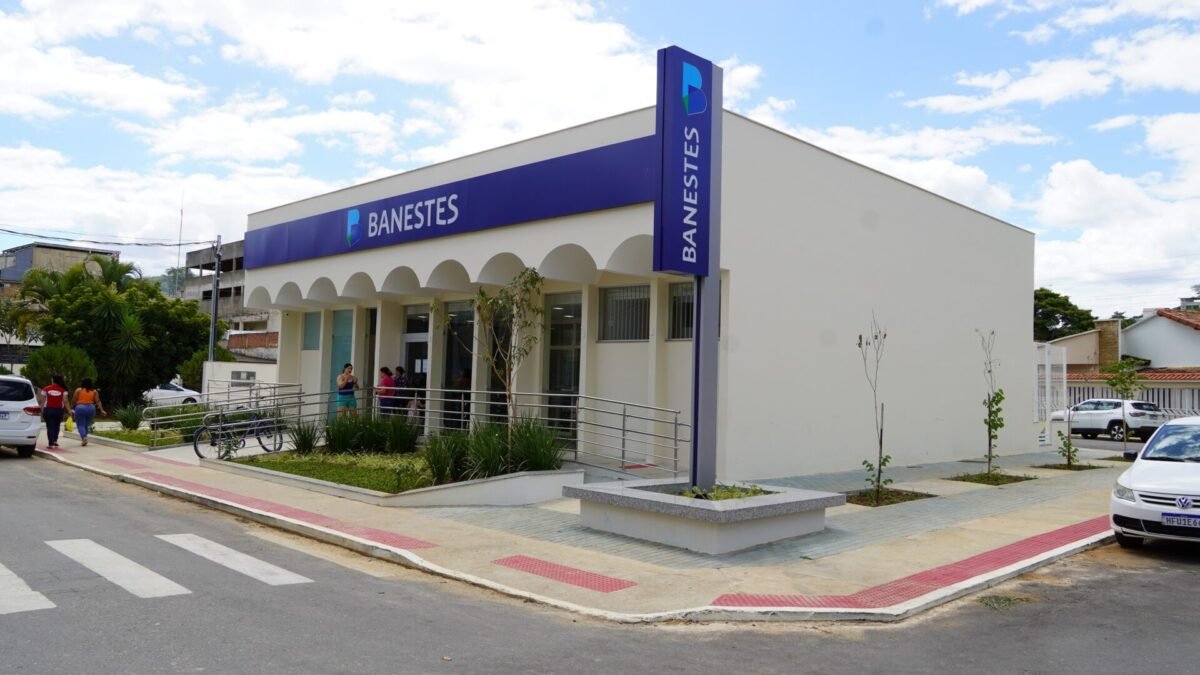 Concurso Banestes 2026: inscrições vão até 17/11 com 936 vagas e salário de até R$ 5,6 mil