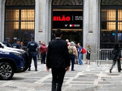 B3 aciona circuit breaker e Ibovespa chega a cair 16% após reeleição de Lula