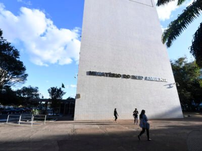 Dia do Servidor (28/10) não é feriado: veja quem folga na quarta e quem passou para sexta