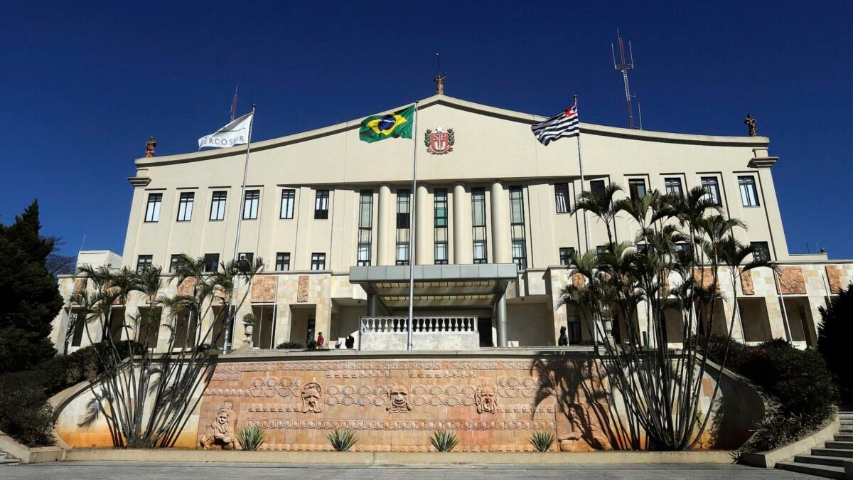 Tarcísio é reeleito governador de SP com mais de 14,4 milhões de votos, recorde no estado