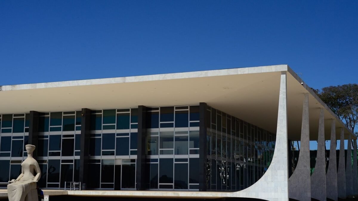 Licença-maternidade de 180 dias no INSS vale só em empresa do Programa Empresa Cidadã