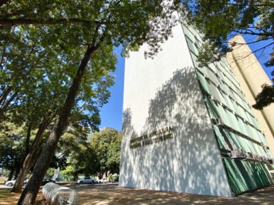 Dia do Servidor 2026: folga fica no dia 28 no governo federal e vai para sexta (30) em vários estados