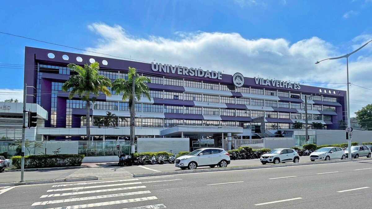 Estudante de Medicina da UVV é detido em Valença (RJ) suspeito de filmar jovem no banho