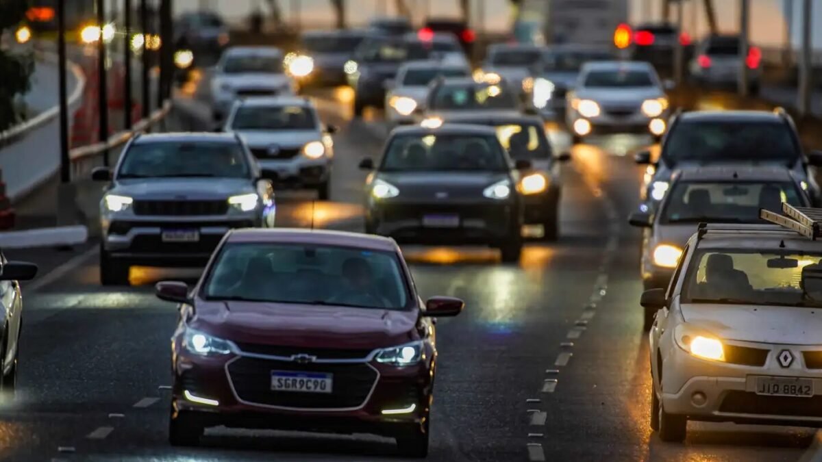Licenciamento 2026 em MG: CRLV das placas 7, 8, 9 e 0 passa a ser cobrado em 1º de novembro