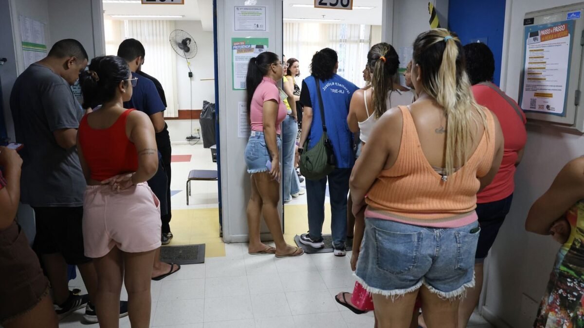 Defesa de Garotinho pede ao TSE análise urgente de processo que pode definir governador do RJ