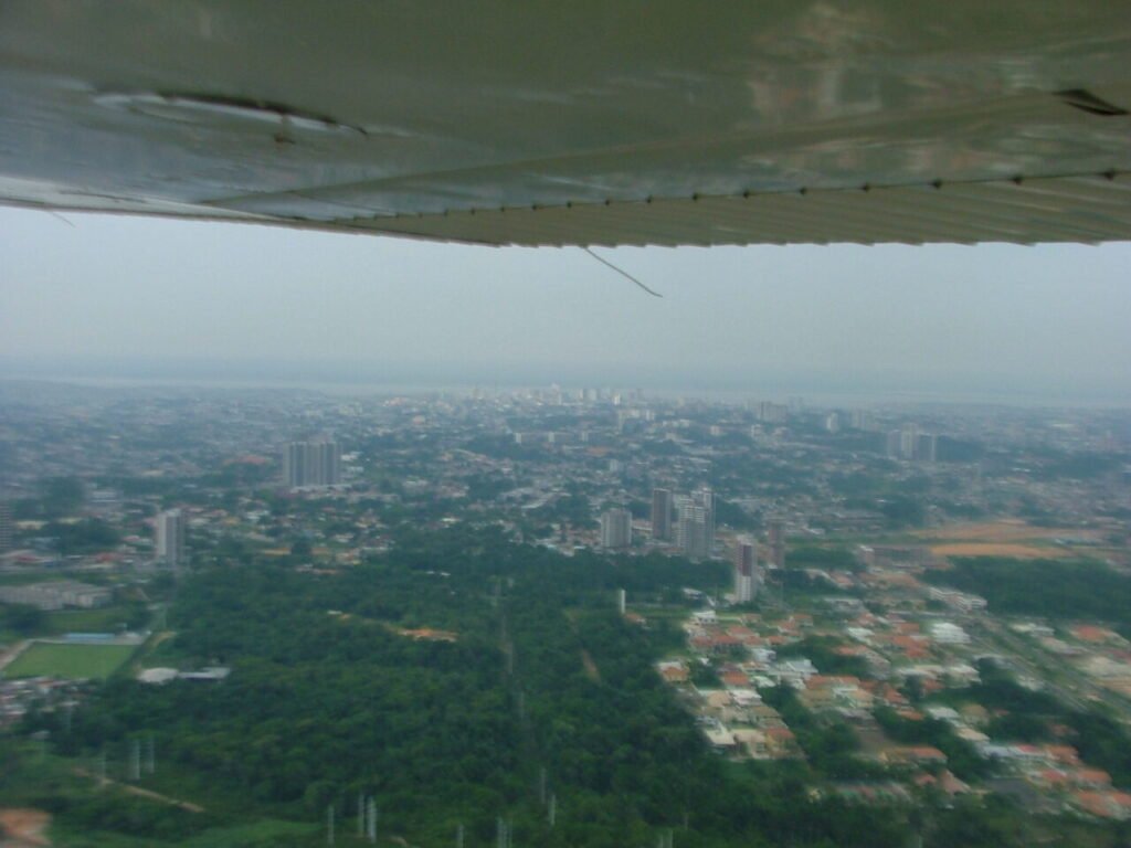 Fumaça das queimadas em Manaus, no Amazonas, em período de seca, em imagem de arquivo