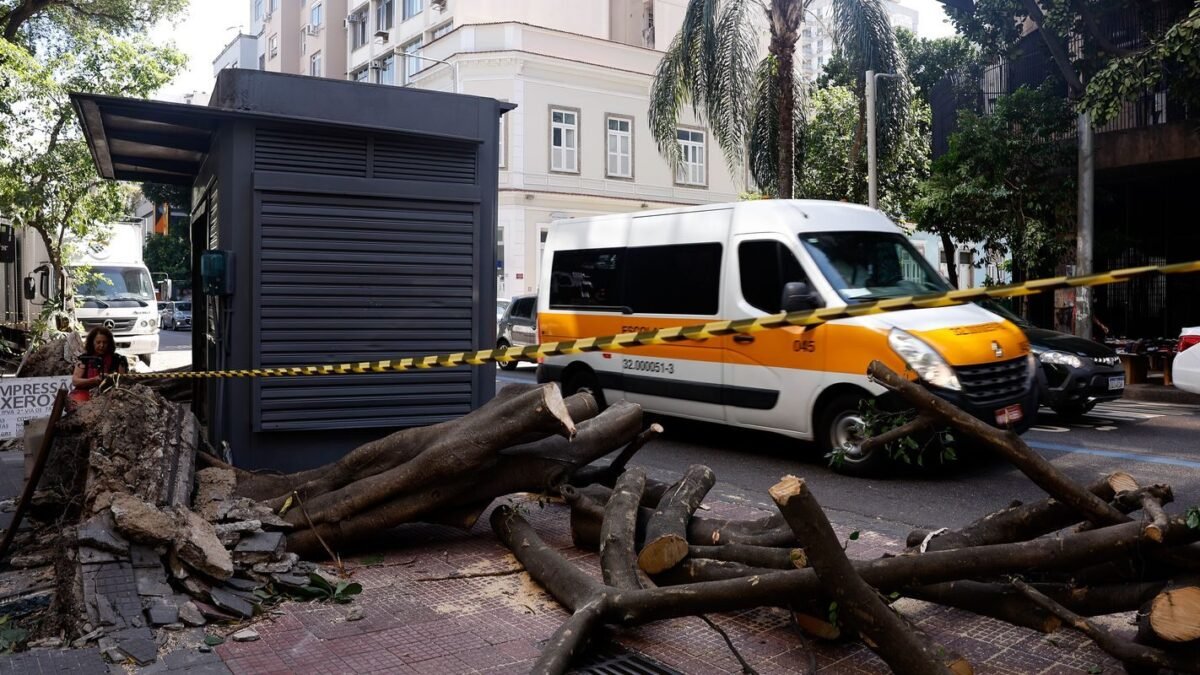 Tornado atinge Santiago e pode ser o primeiro na capital chilena em 133 anos