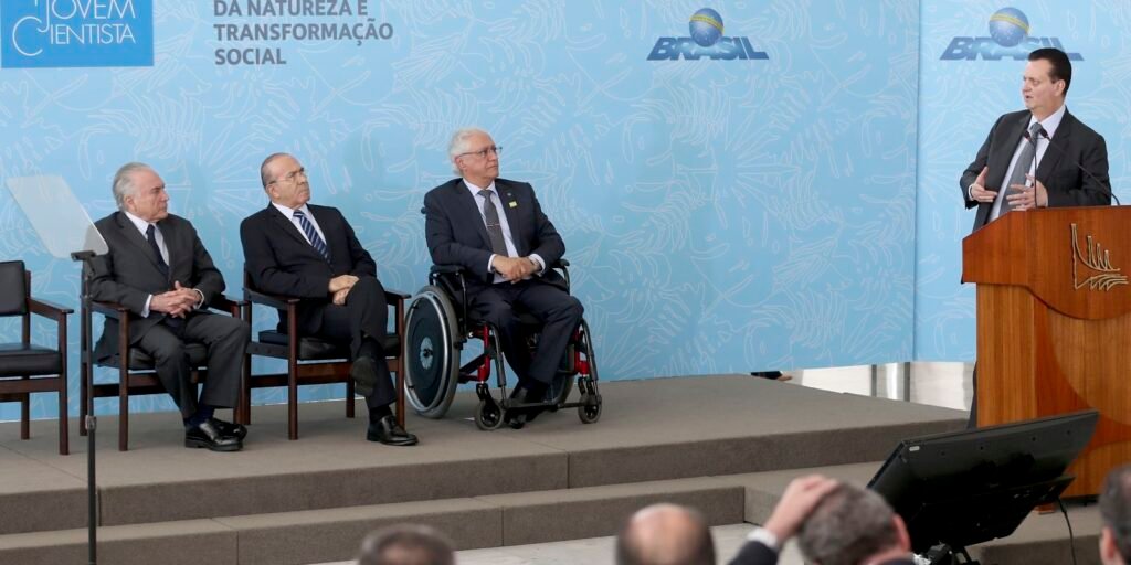 Gilberto Kassab, quando ministro da Ciência e Tecnologia, em cerimônia do Prêmio Jovem Cientista 2018