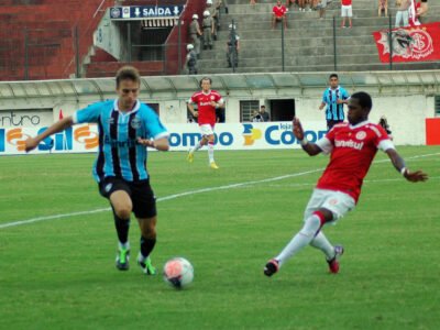 Gre-Nal 455 termina 1 a 1 e Grêmio e Inter seguem na zona de rebaixamento