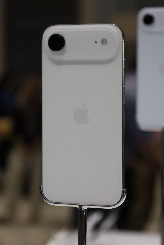 iPhone Air na cor Light Gold